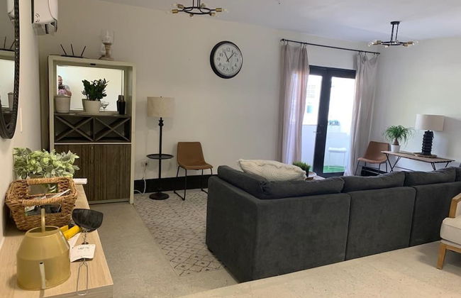 Pr Pvt Rm 5 Qn Bed Gated Comm Easy Parking - Photo 10