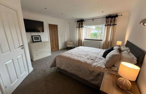 Spacious modern three Bedroom Bungalow ample parking - Foto 21