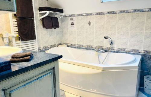 Maison tout confort proche Center Sully La menuis - Photo 7