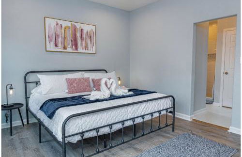 Heaven-sent Convenient 4br/ 3BA Near Downtown - Foto 34