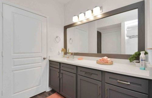 Tropical Paradise- 2Bedroom/2Bath/NRG/MedCenter/Galleria - Foto 46