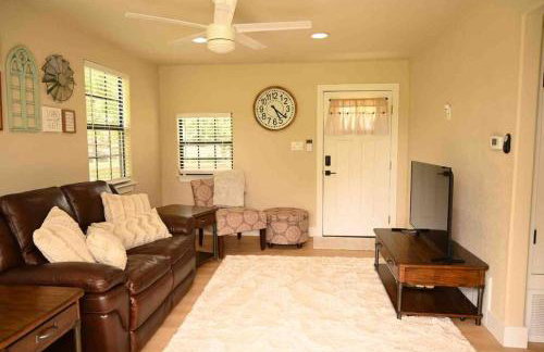 1 Block to Lake Eufaula! - Foto 5