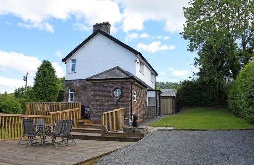 Bevan House with Hot Tub in Mid-Wales - Photo 16