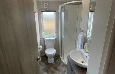 Elegant Lodge in Peaceful Holiday Resort - Photo 32