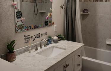 Pet-friendly Coastal Butterfly Retreat - Foto 10