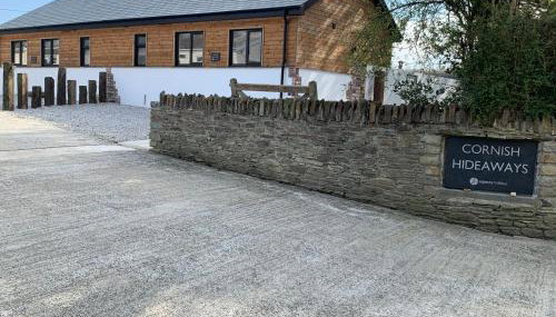 The Old Egg Shed - Photo 1