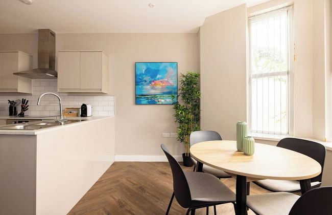 Plymouth by Charles Hope - Foto 6