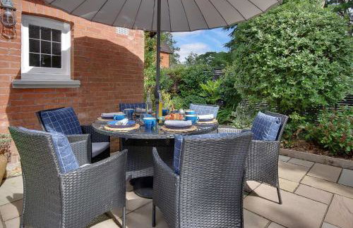 The Coach House Branksome - Photo 7