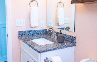 The Botanical Suite Newly Built Upscale Central - Photo 31