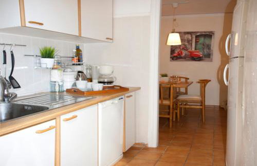 Comfortable garden Apt near Vouliagmeni beach - Photo 19