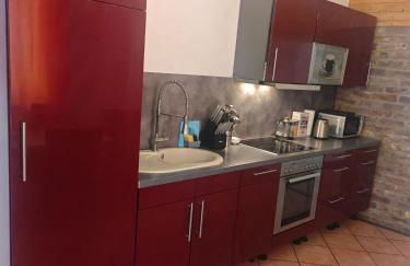 Neu Maisonette Haus jedes Zimmer mit eigenem Bad 7 Betten, Schlafen wie im Hotel mit Einbauküche - Foto 1