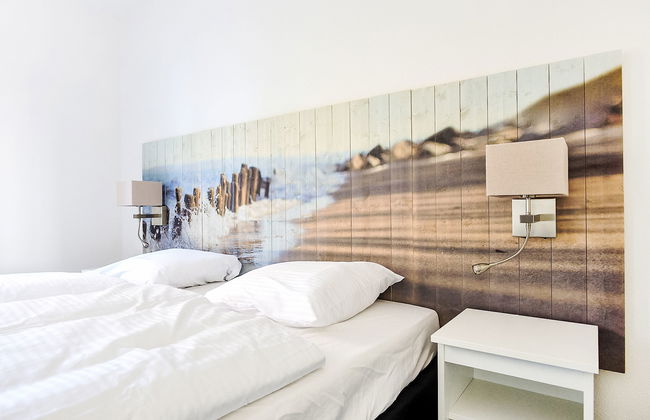 4 bedroom House in Noordwijk with garden and terrace - Photo 3