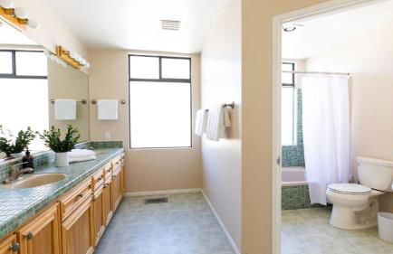 Beachfront Home w Ocean Views • Right on Mission Beach Belmont by AvantStay - Foto 40