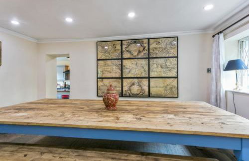 Secluded Mansion Retreat - Expansive Private Oasis - Pass the Keys - Foto 24