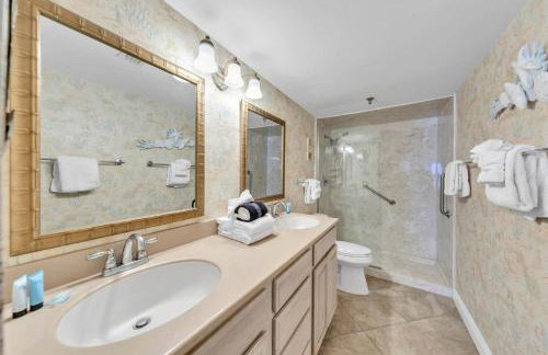 Destin on the Gulf 205 - Updated Gulf Front Property with Free Beach Service - Foto 34