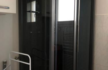 CONDRIEU appartement 1 er et parking voiture vélo - Foto 15