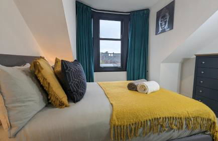 Lovely 2 Bedroom Apartment in Central Location - Photo 17