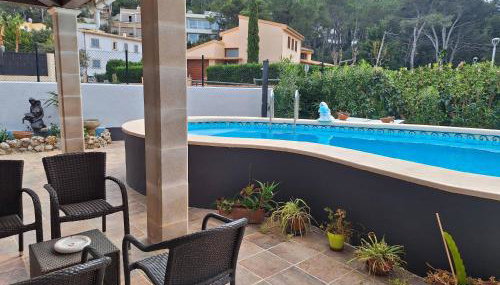 Villa Nevada - Espacioso Chalet con Piscina Privada y Salita de Cine - Foto 3