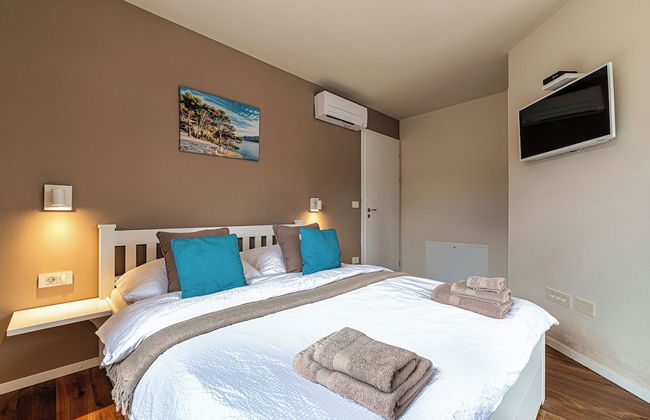 Luxury Pool Villa Gradin - Photo 10