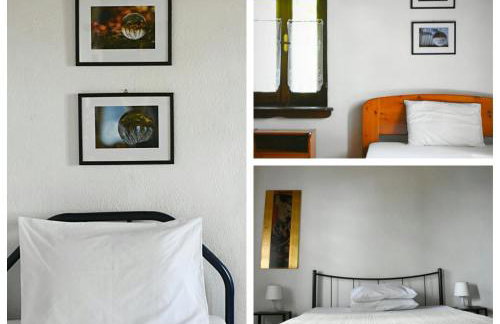 Stonehouse - The Secret Place - Foto 1