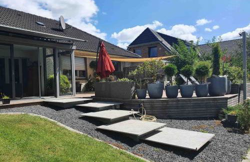 Bungalow mit großen Garten, Wintergarten und Kamin - Foto 6