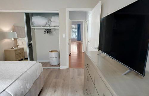 Urban retreat- Quiet comfy 1 bedroom condo near LAX - Foto 32