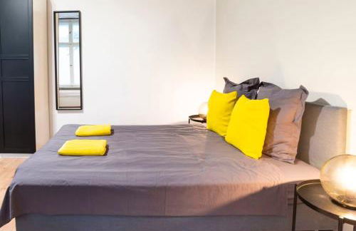 SPACIOUS Two BR plus AC plus SelfCheckIn - Foto 14