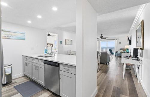 Beachfront 3-Bed I Location! Stunning Sunsets - Foto 27