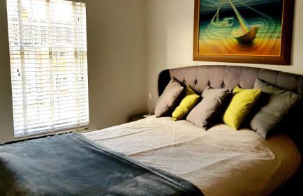 Lichfield 2-bed whole apartment - Foto 15