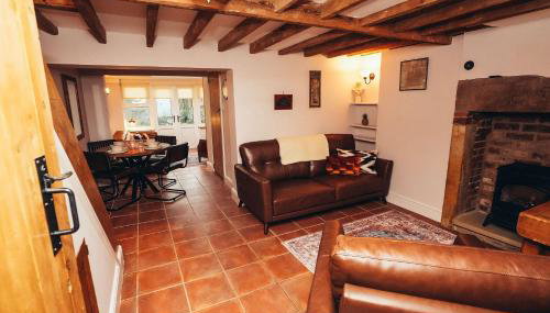 Cosy 2-Bed Cottage with Log-Burner and Garden - Foto 2