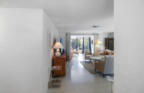Zen 2BR home 10 min from Siesta Key - Palm Garden - Foto 2