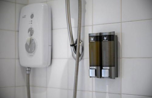 Cosy well-connected 3-bed house - Photo 22