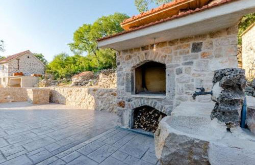 Holiday Home Rustic - Two Bedroom Holiday Home with Private Pool - Photo 25