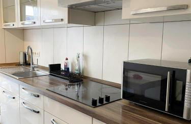 Easy to Düsseldorf Messe, 2-bedroom Apartment with kitchen and garden - Photo 12