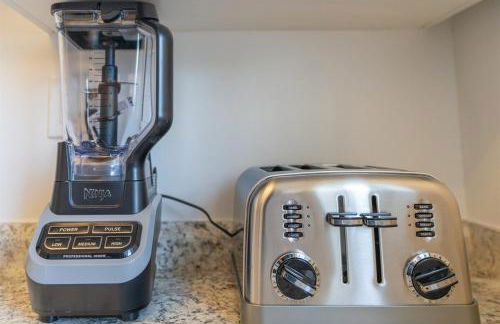 Modern Chic Getaway - Sleeps 11 - Palmwavestays - Foto 5