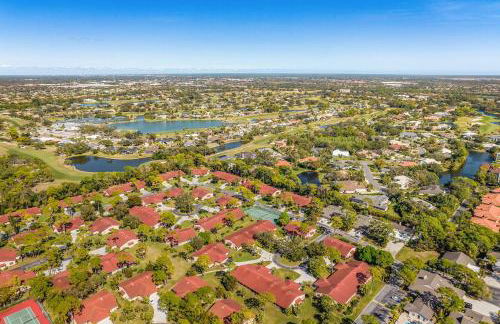 Tranquil Sarasota Retreat Near Beaches, Pool & Nature Escape - Timberwood Villa #183 - Roelens - Foto 41