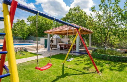 Five-Bedroom Holiday Home In Blato Na Cetini - Photo 9