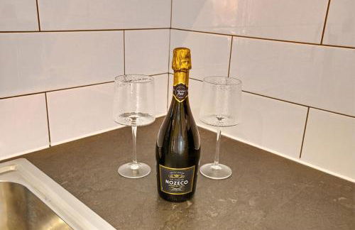 Stylish Apartment in Jewellery Quarter Onsite Parking, Wi-Fi & Netflix - Foto 12