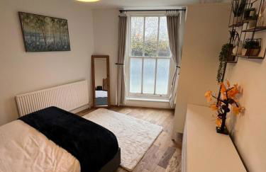 1 bedroom apartment near Clapham North and Clapham High Street station - Foto 20