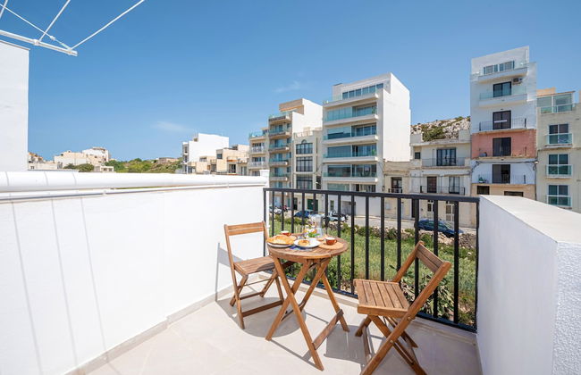 Harbour Lights Seafront Penthouse by Getaways Malta - Foto 21