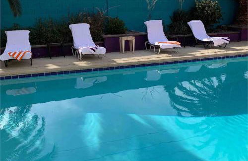 Alicia Alibi vintage Vegas pool house - Foto 80