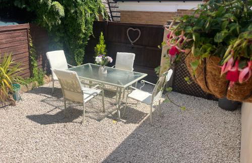 Entire Private Apartment with Kitchen and Lounge - Foto 18