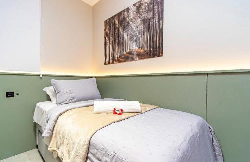 Apto Refinado com 2 quartos e Vaga - SOU0408A - Foto 44