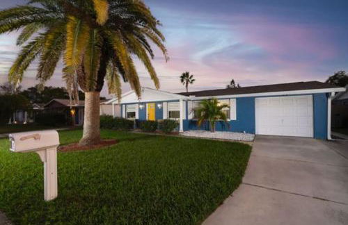 Luxe Family Friendly Retreat w Heated Pool Oasis - Foto 30