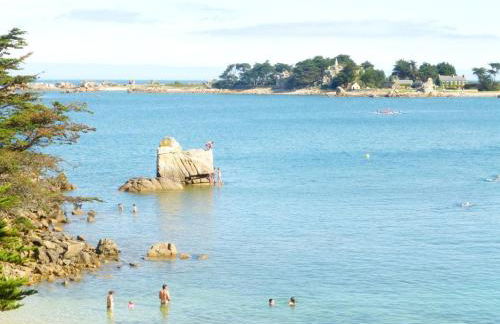 Cottage in Plougasnou Near Stunning Beaches - Photo 54