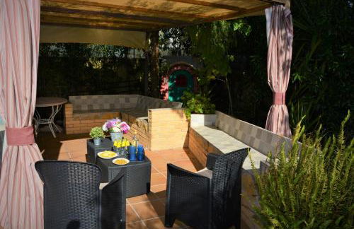 Villa Sitges Ilusión 15 minutes by car from Sitges Sleeps 16 people XXL swimming pool - Foto 6