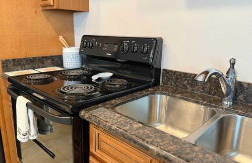 2 bedroom private apt & laundry - Foto 16