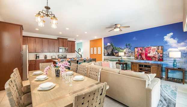 Sunny Retreat-colorful Home Pool Great Location - Foto 5, Habitación