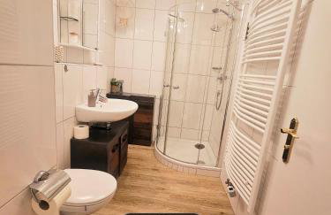 Berg-Juwel mit Hallenbad und Sauna, 4 Schlafbereiche, Hallenbad, Sauna, inklusive Bettwäsche, Handtücher, tolle Kinderausstattung - Foto 18