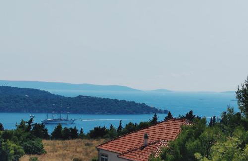 Villa Confido - Luxury 3BR Apartment with Private Pool near Trogir - Photo 15